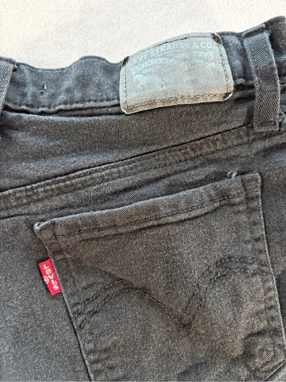 Levi’s Black Women's Casual‎ Rolled-Hem Shorts